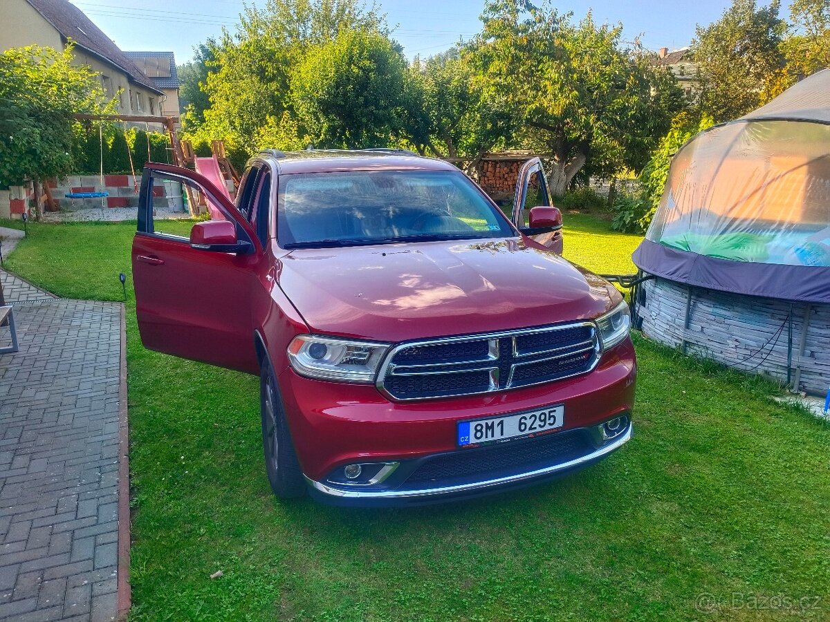 Dodge Durango 3.6 V6 (216 kW) – rodinný „tank“ s LPG a výbav