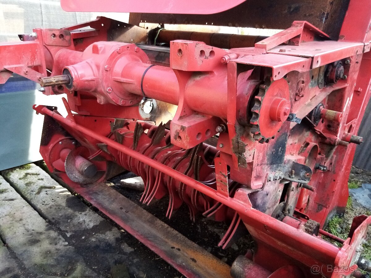 Lis LELY WELGER RP 445 po požáru - 3