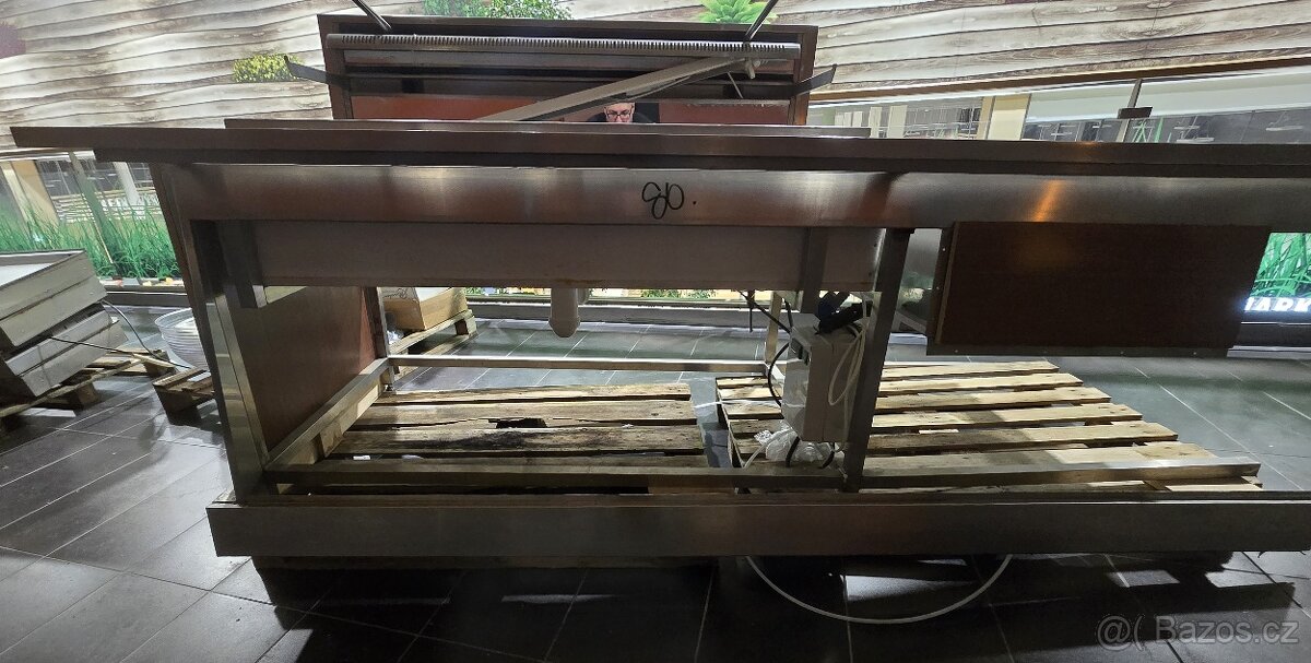 Výdejní stůl na potraviny – gastro č. 080 - 3