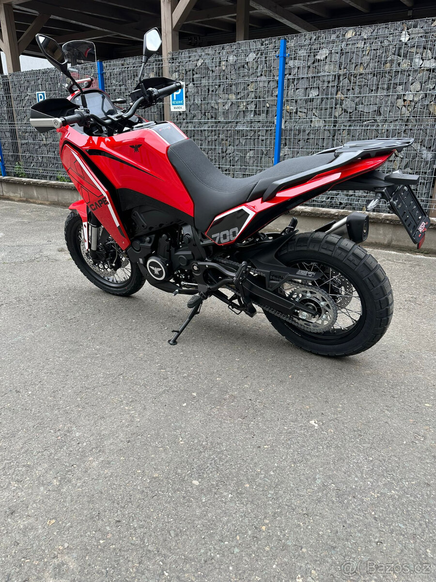 Moto Morini X-CAPE 700 červená drátěná kola - 3