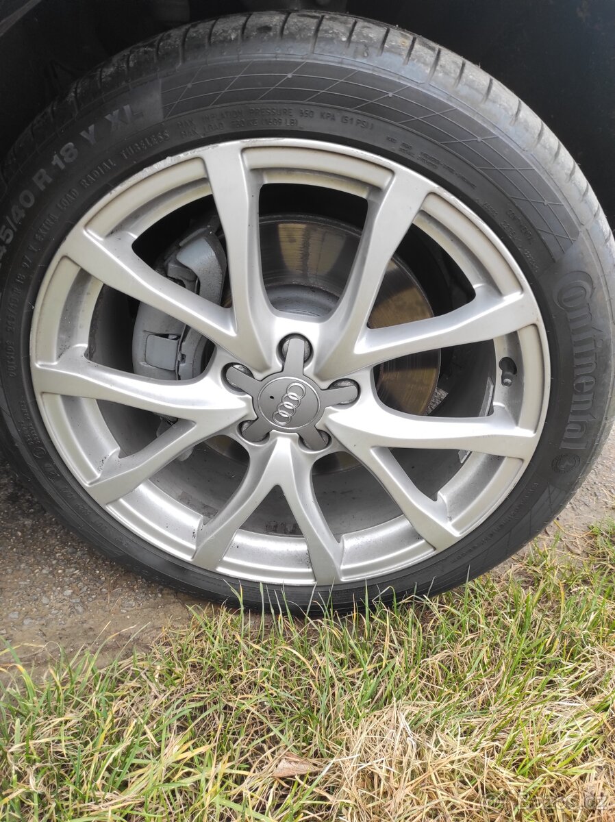 Audi A6 2,0 TDi Combi, 2011, manuál, facelift - 3