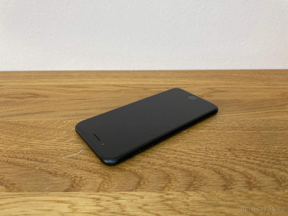 iPhone SE2020 128GB Black - baterie 91% - 3