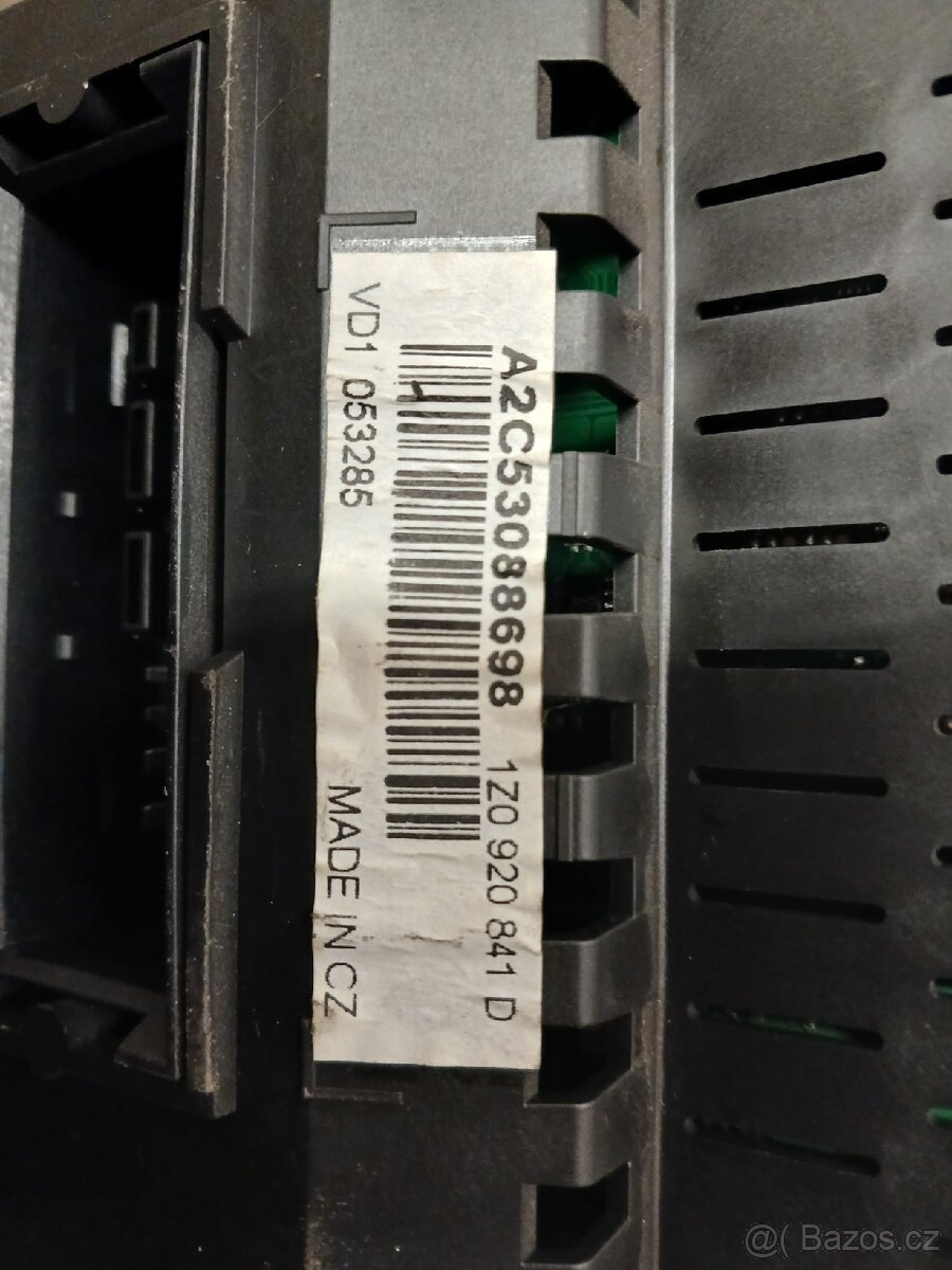 Škoda octavia 2 budíky 1Z0 920 841 D - 3