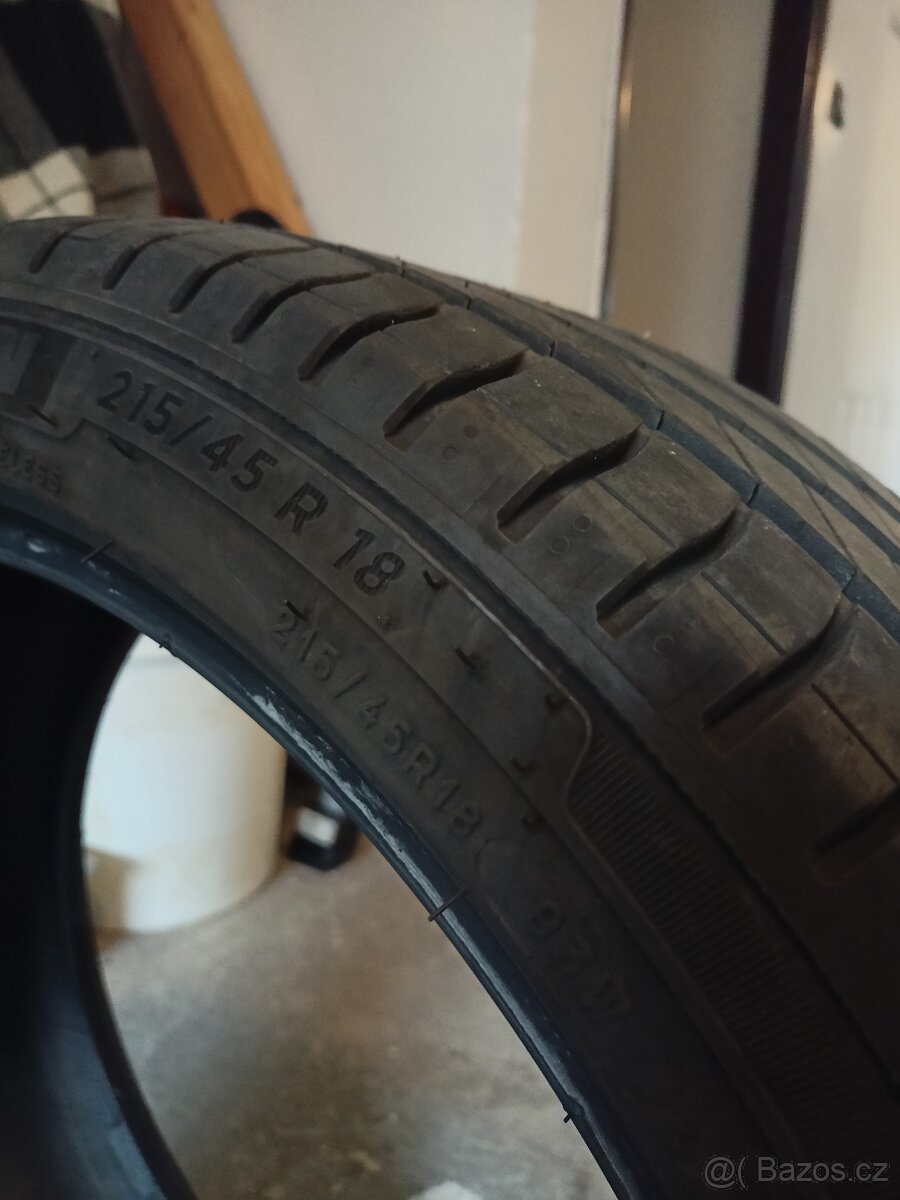 Michelin Primacy 4, 215 45 r18 letní - 3