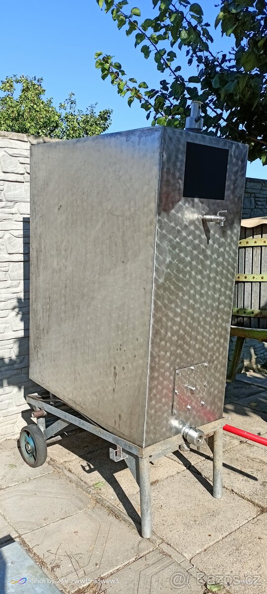 Nerezová nádoba 600l - 3