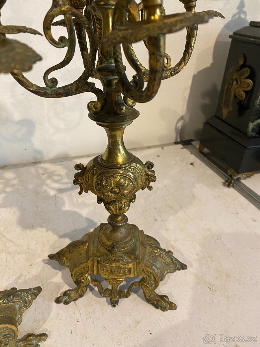 Pár starožitných mosazných svícnů - 3