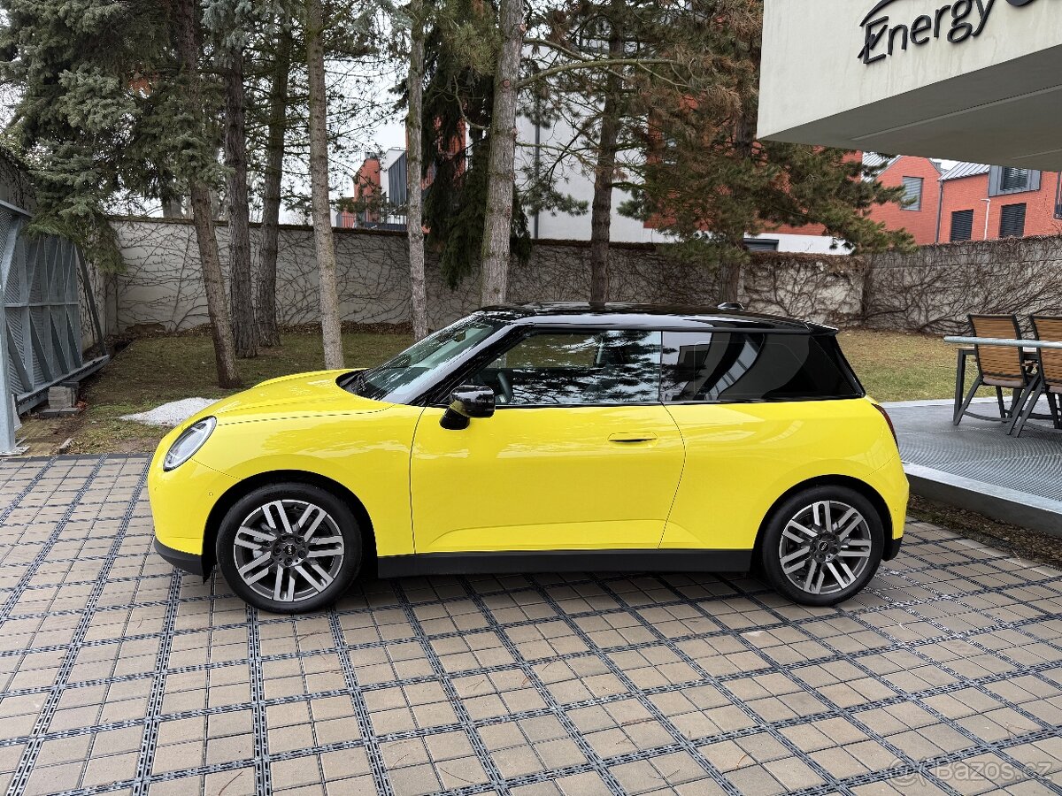 Mini Cooper, SE, Hatchback, 135 kW - 3
