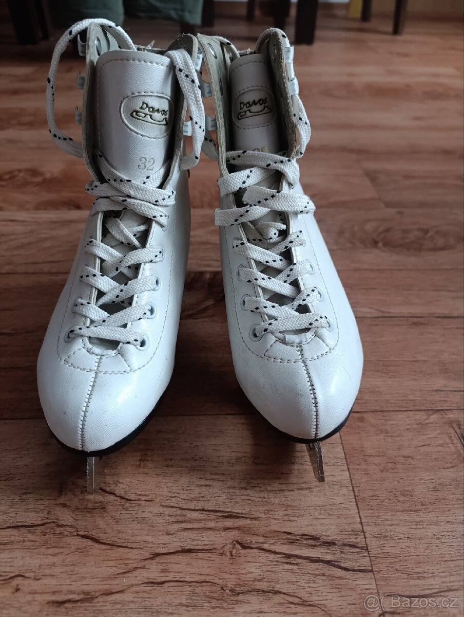 Dívčí lední brusle - 3