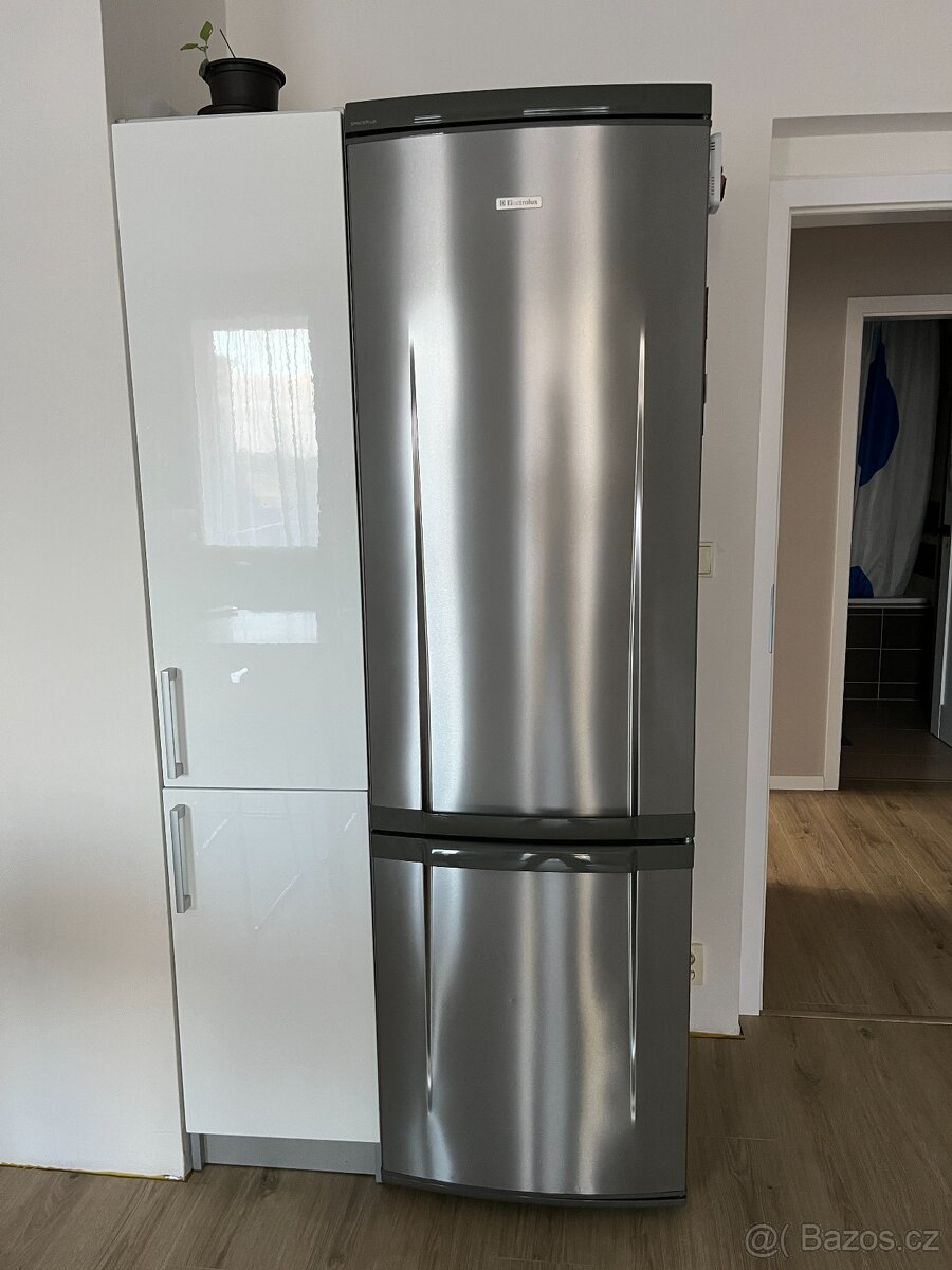Velkokapacitní lednice Electrolux - 3