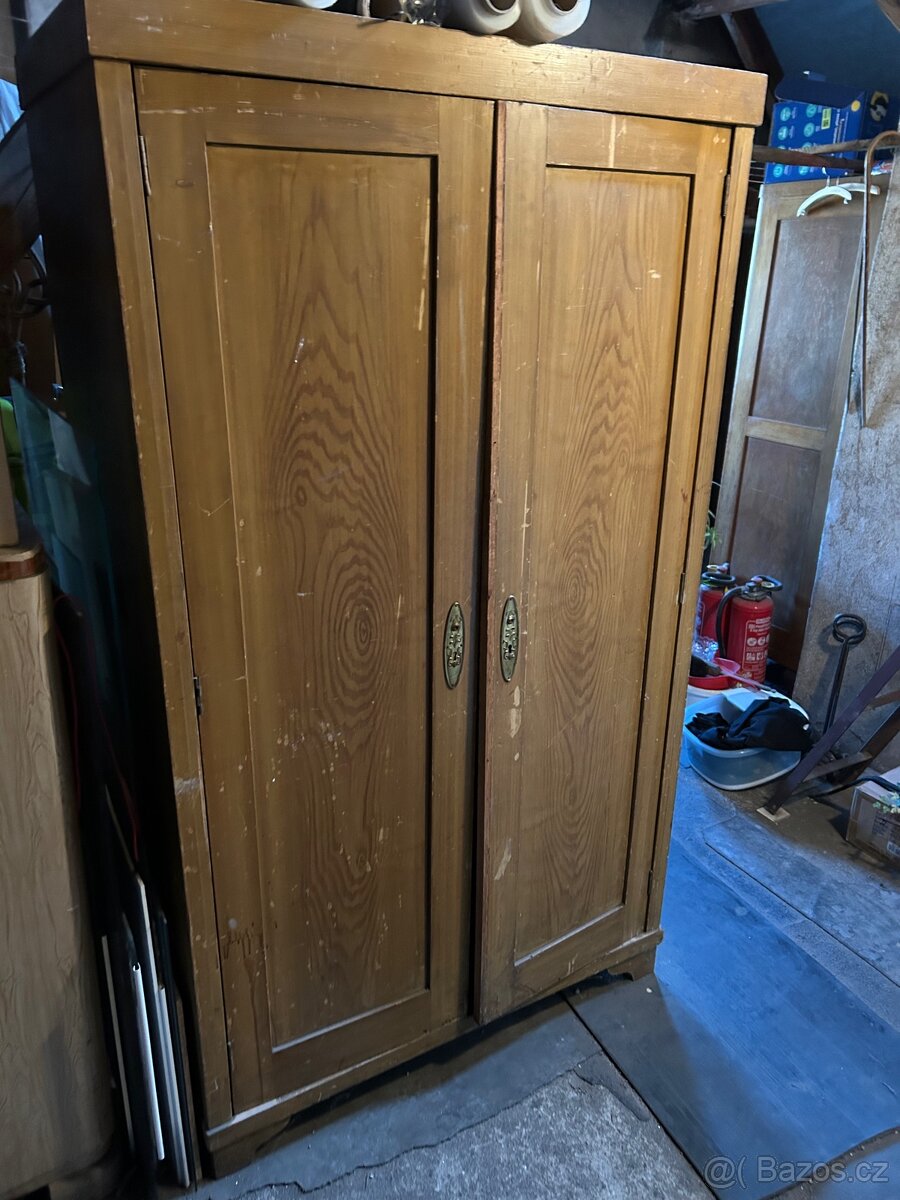 Skřině+stoly - 3