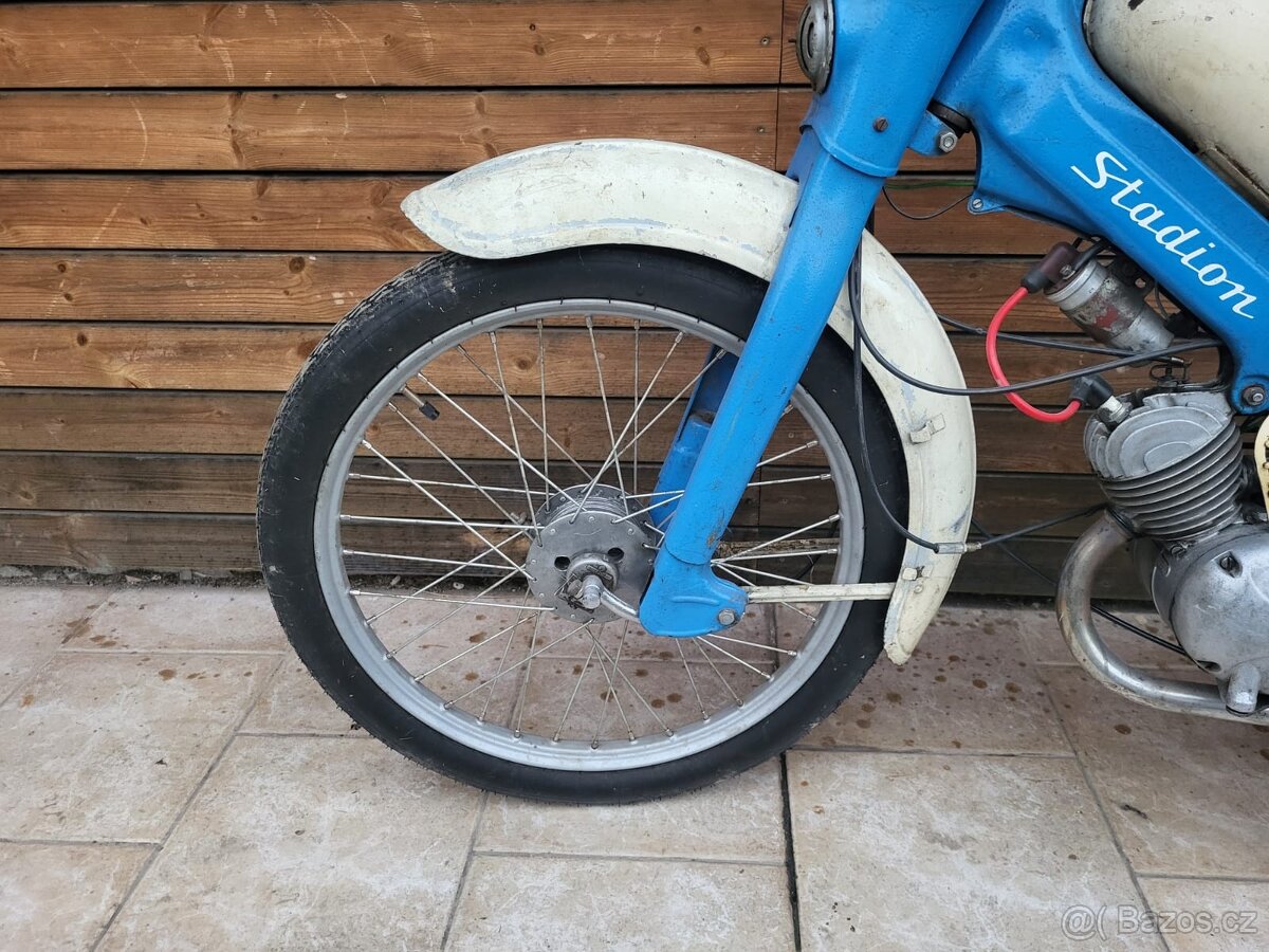 Stadion S22 motor po GO - 3