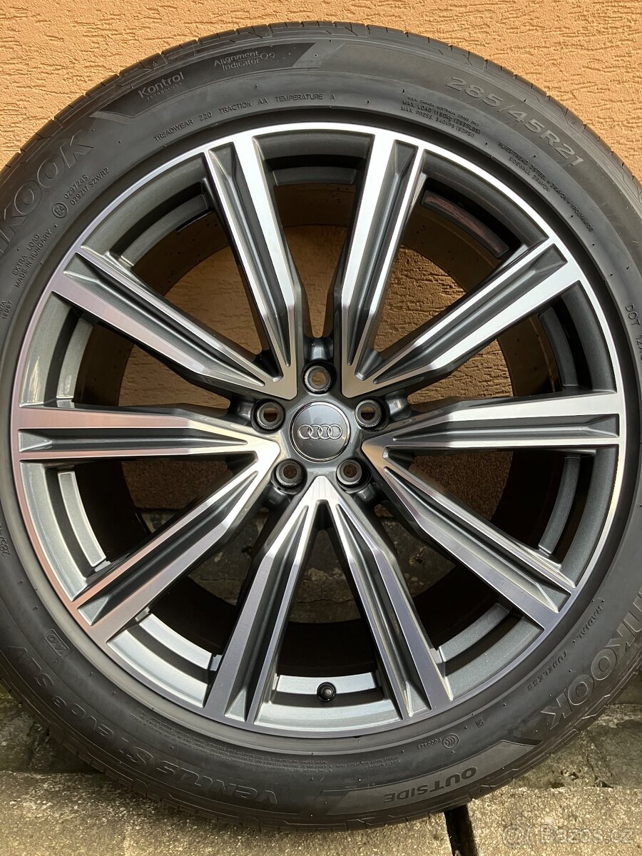Letní sada Audi Q8 - 3