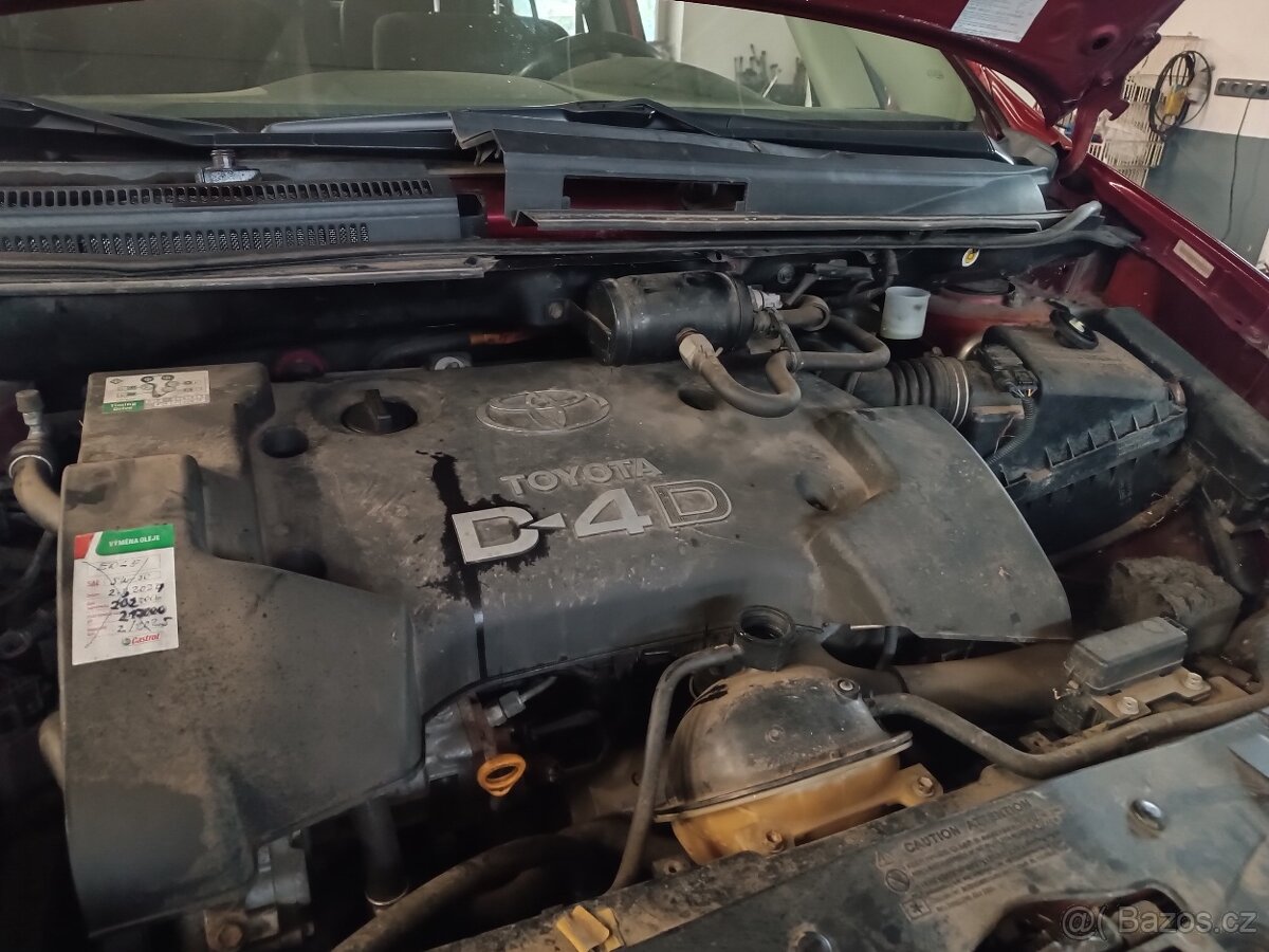 Náhradní díly Toyota Corolla verso 2.0D4D 66kW - 3