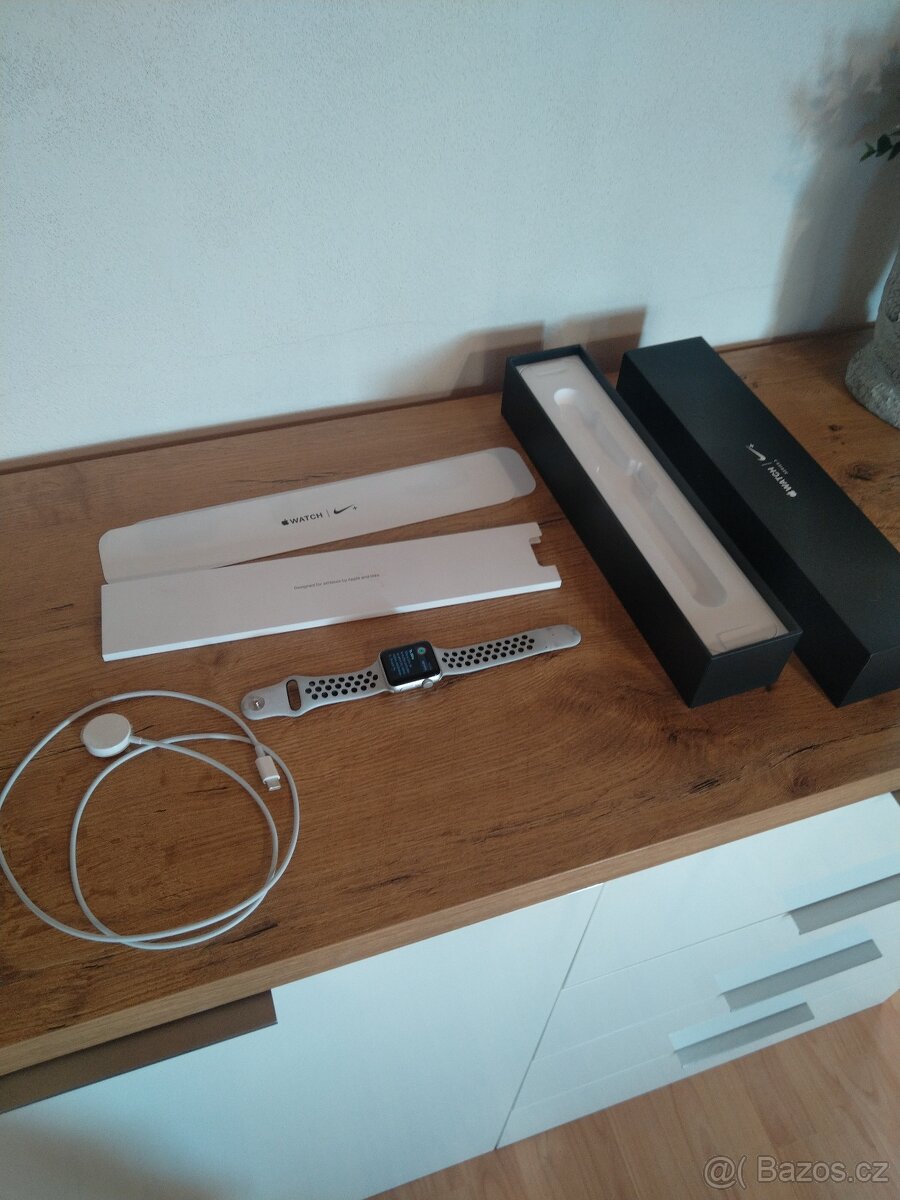 Apple watch 3, 42 mm. - 3