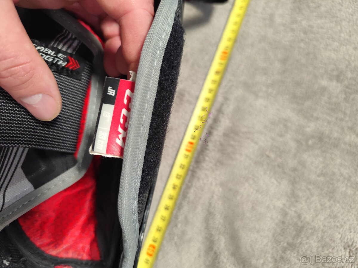 Chrániče holení CCM - 3