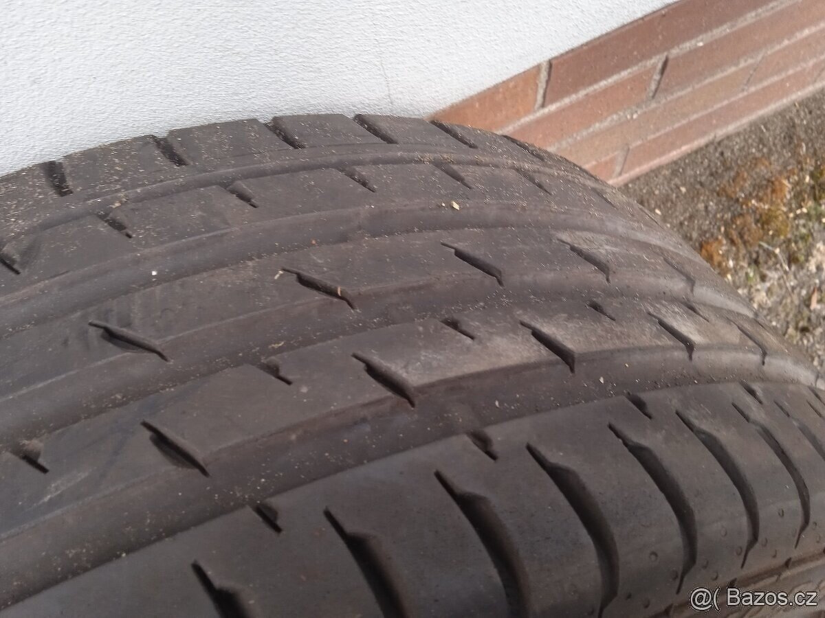 1kus letní pneu rozměr 235/40/19 značka Continental - 3