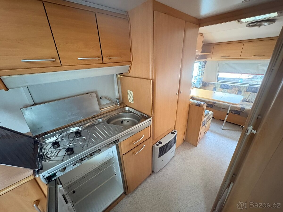 Knaus Sudwind 530, předstan, WC, STK, Palandy - 3