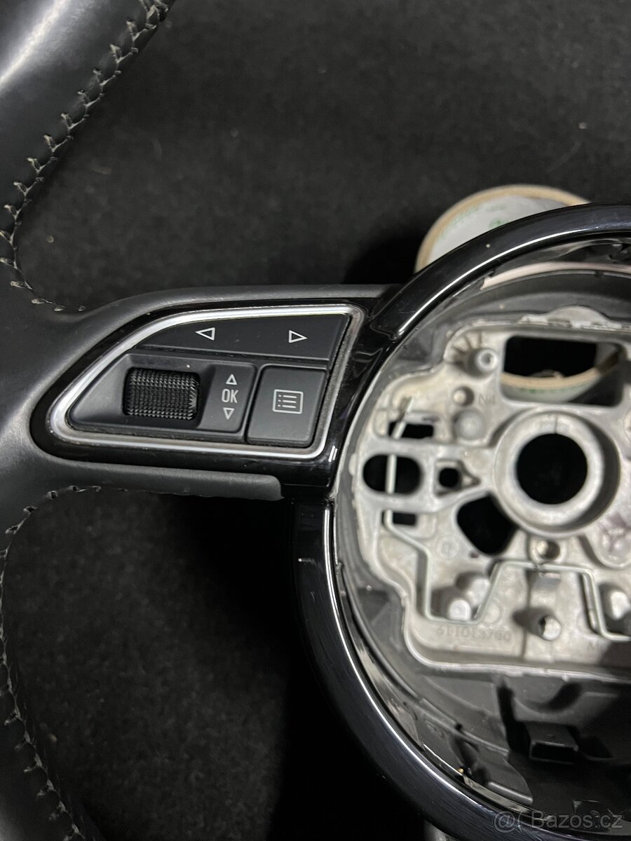 Multifunkční volant audi A6 C7 - 3