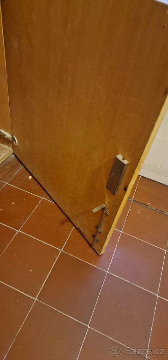 Nabízím uzamykatelnou skříňku ZDARMA - 3