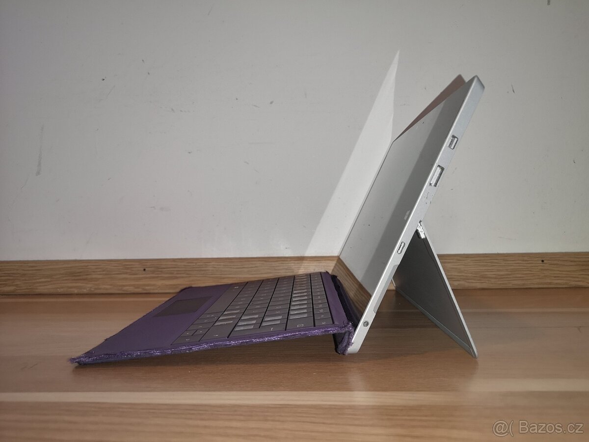 Tablet Microsoft Surface 3 s klávesnicí - 3
