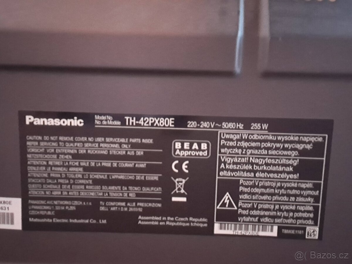 Panasonic Viera 42” (107 cm) + set-top box - 3