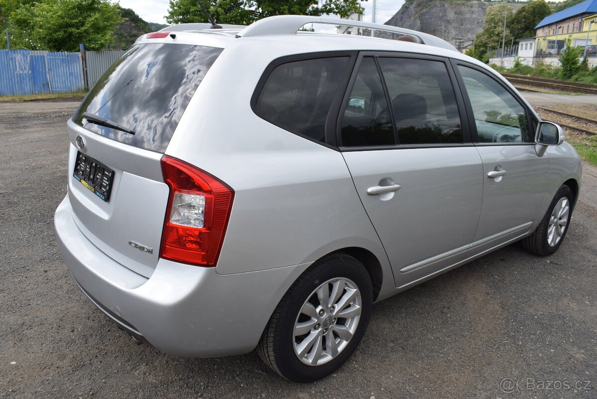 Kia Carens 2011
