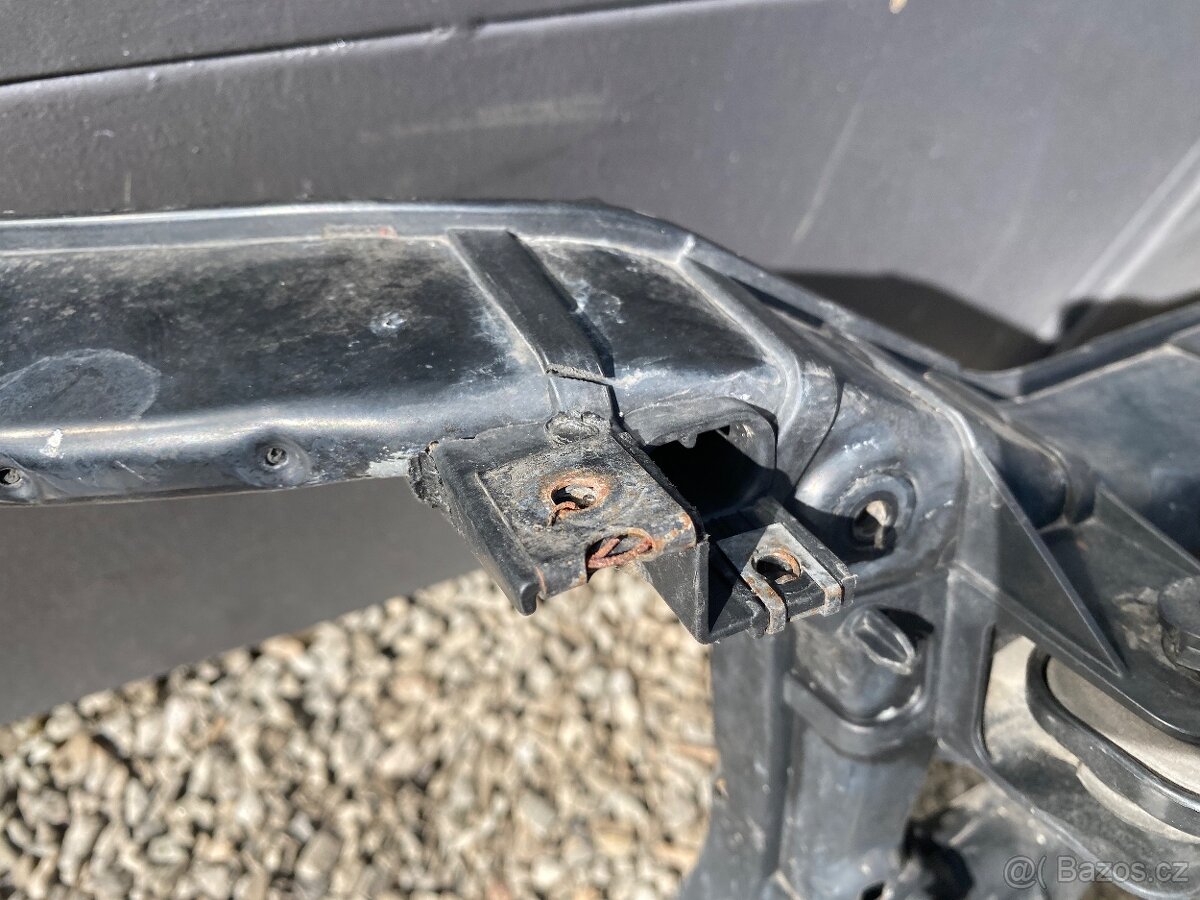 Chladičová stěna Audi A4 B8 - 3