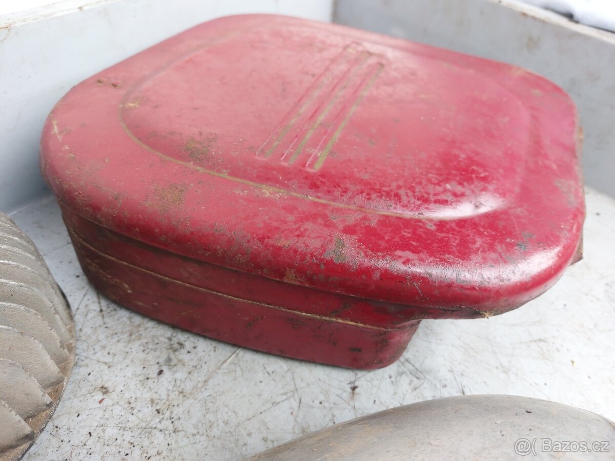 Jawa 350 viko, hlava a baterkovy kastlik - 3