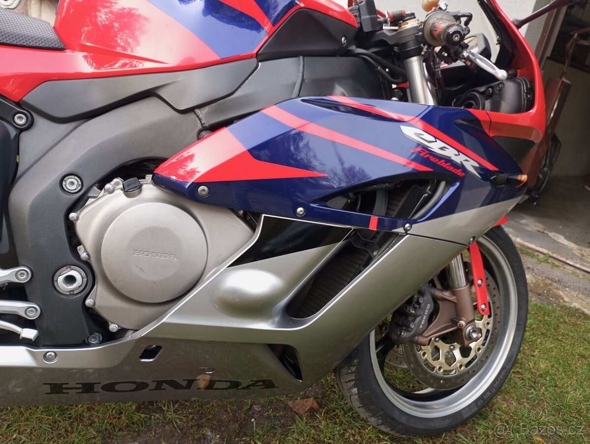 Cbr 1000 rr fireblade - 3