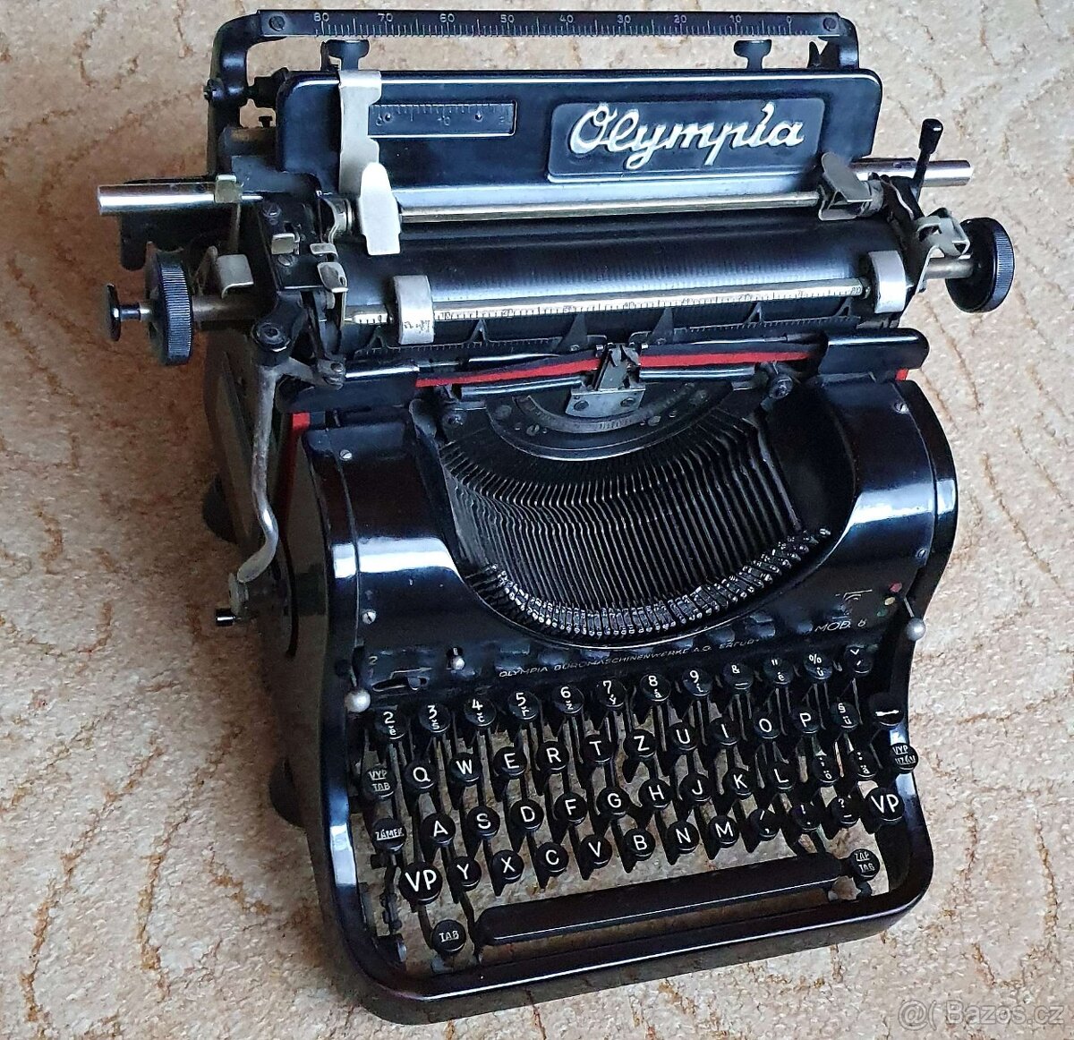 Starožitný psací stroj Olympia - 3