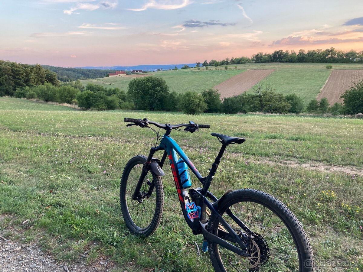 Trek Slash 7 ve velikosti L - 3