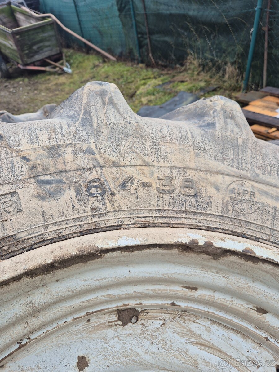 Valtra John deere - 3