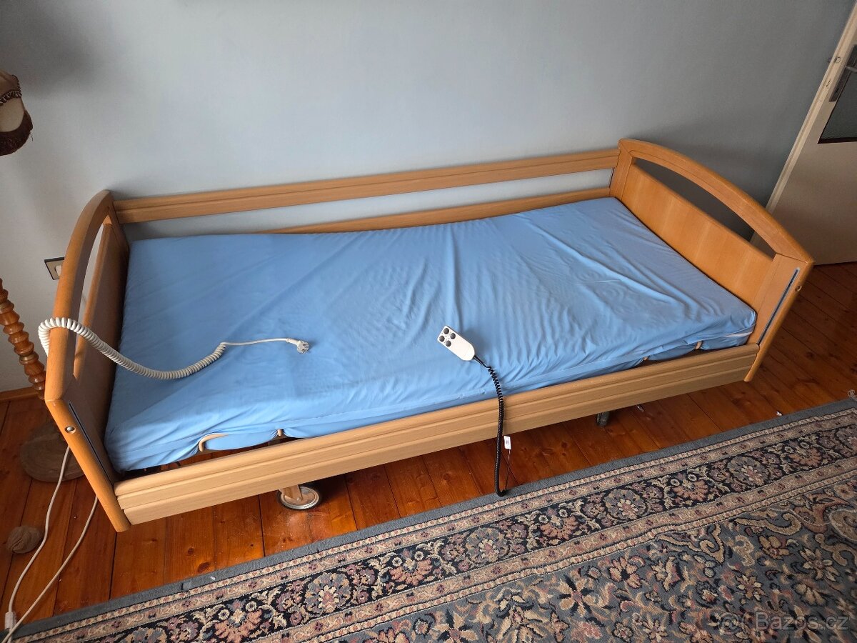 Polohovatelné lůžko pro seniory - 3