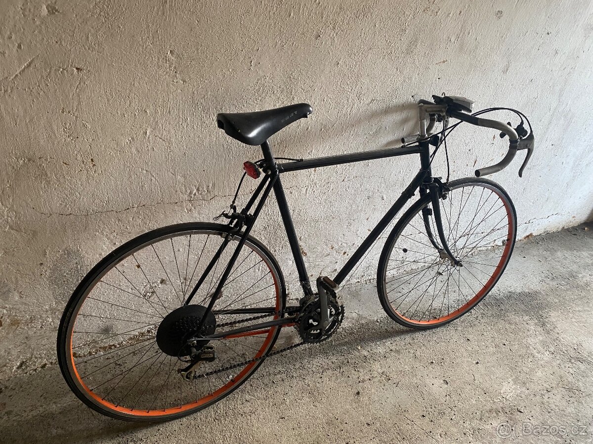 Prodám kolo favorit plus díly - 3