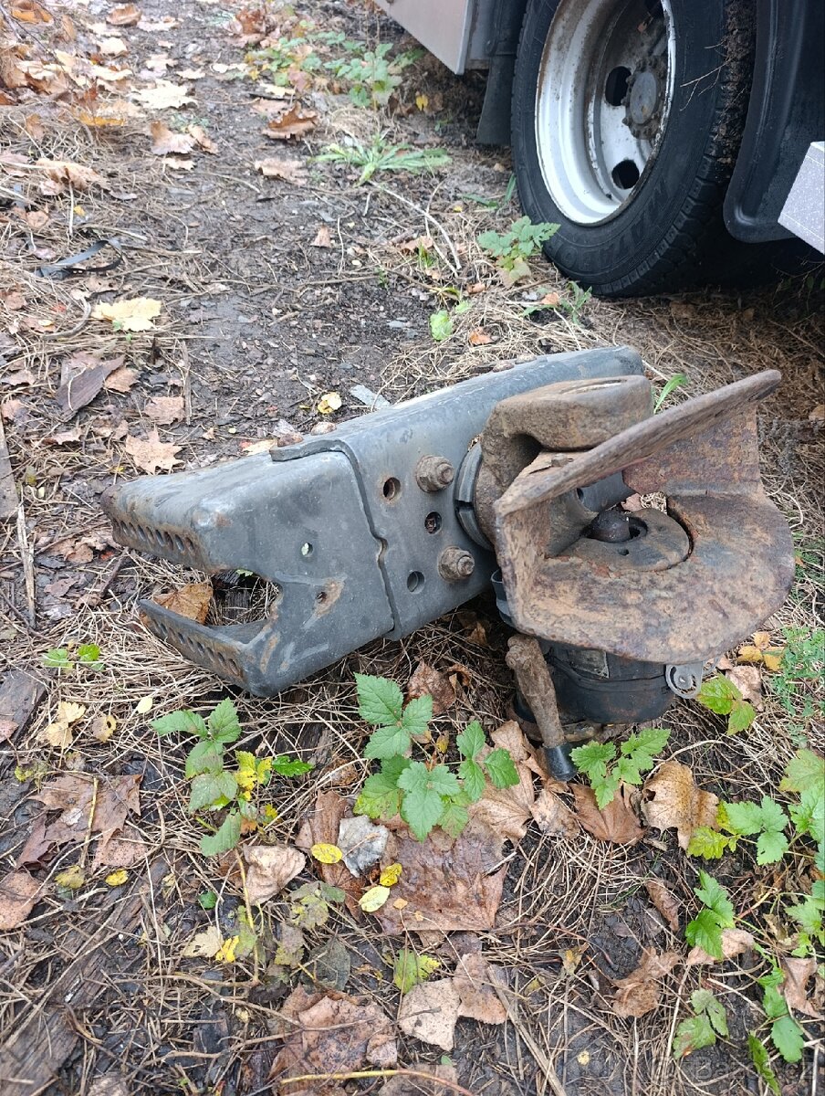 Přípojné zařízení - 3