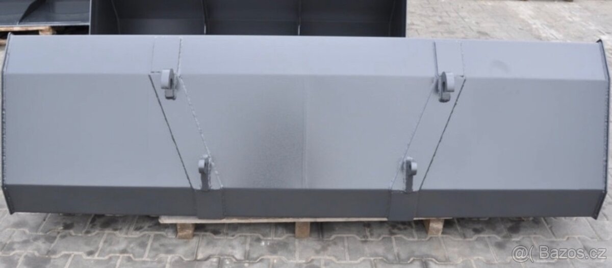 Lžíce na traktor - 3