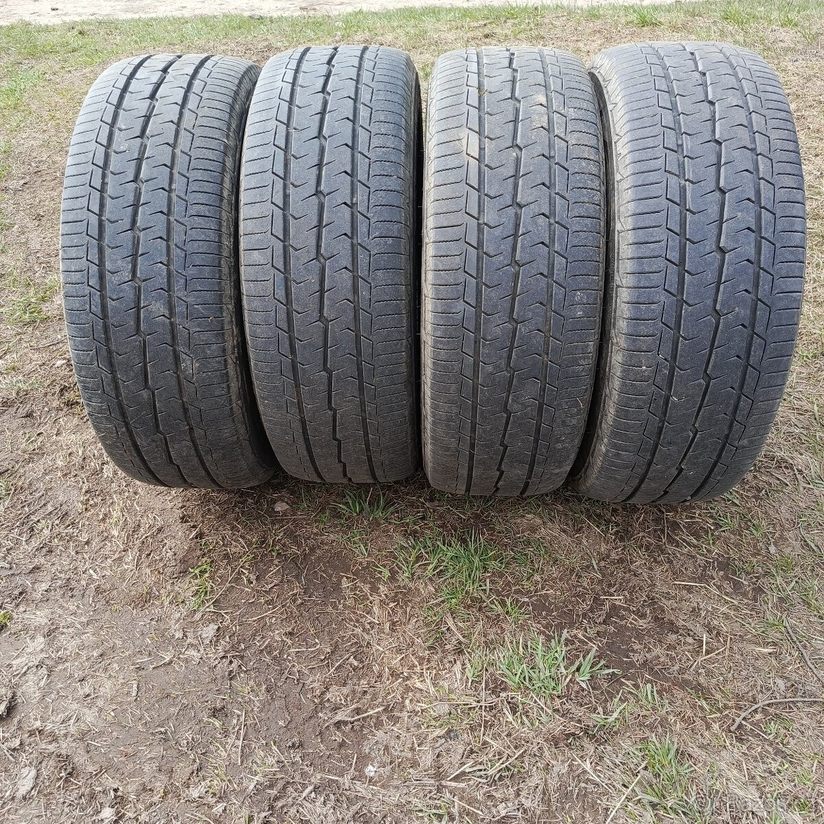 Pneu Toyo 215/60/16 C - 3
