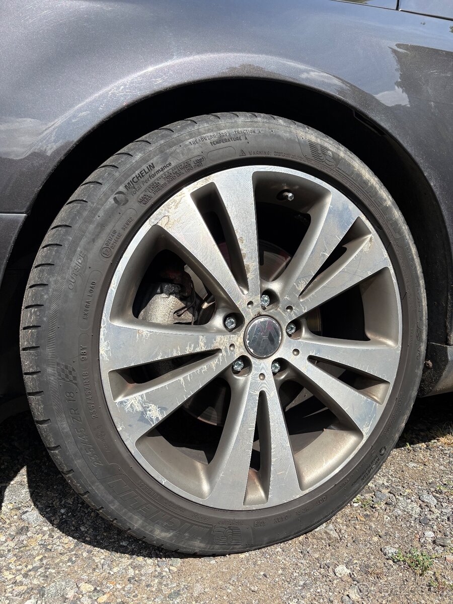 Prodám tyto disky 235/45 r18 - 3