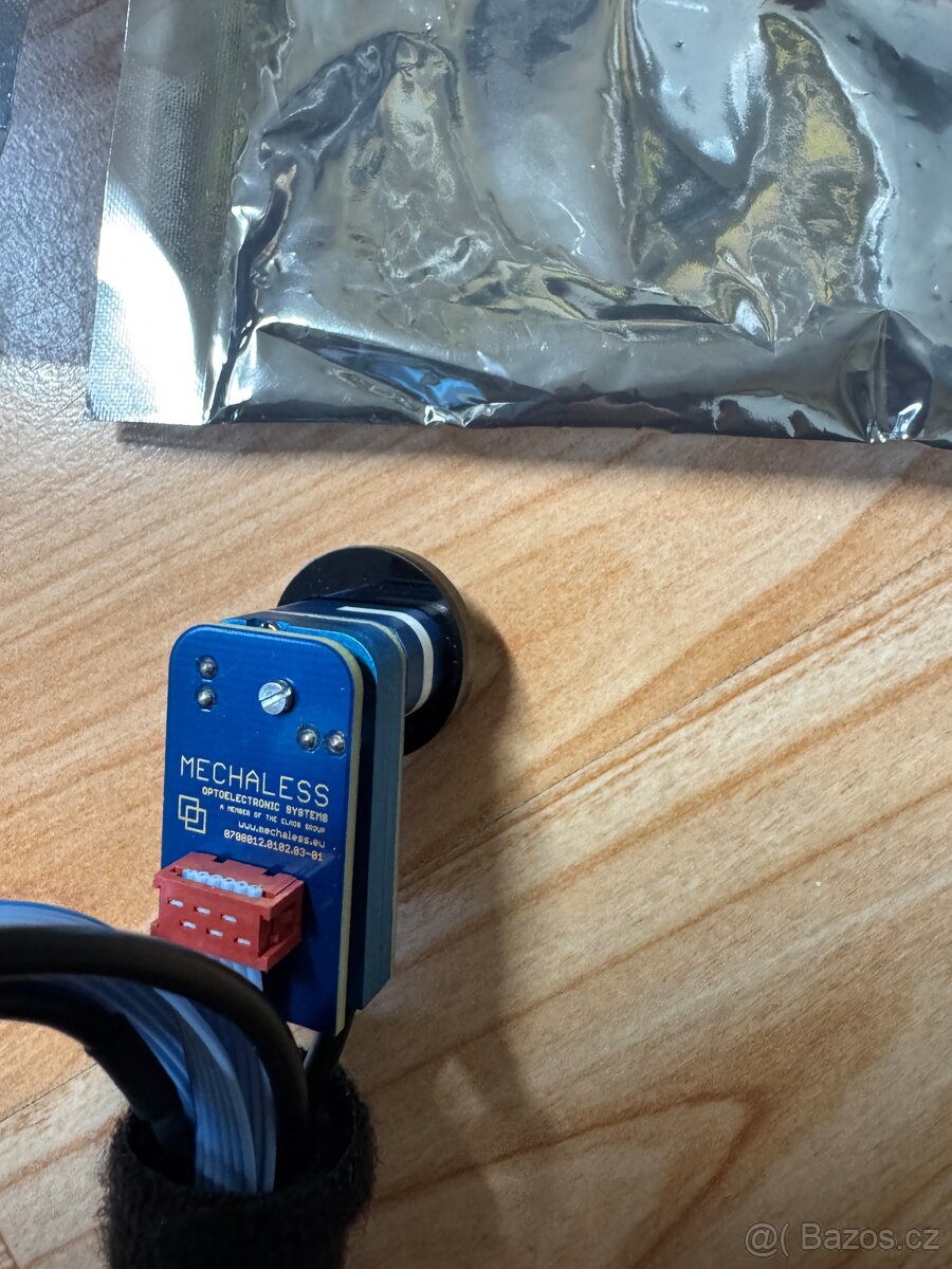 Senzor přiblížení HALIOS E909.05 - 3