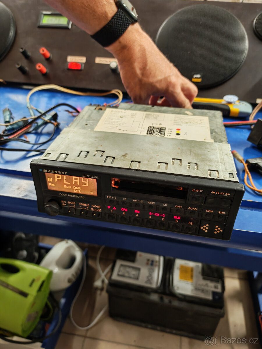 BLAUPUNKT STUTTGART PORSCHE 964 911 - 3