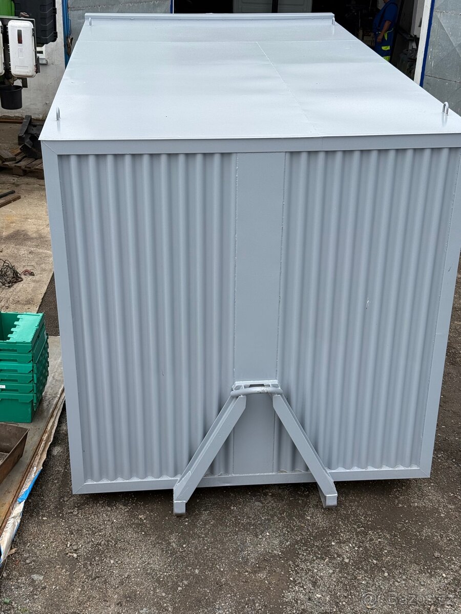 Kontejner - 3