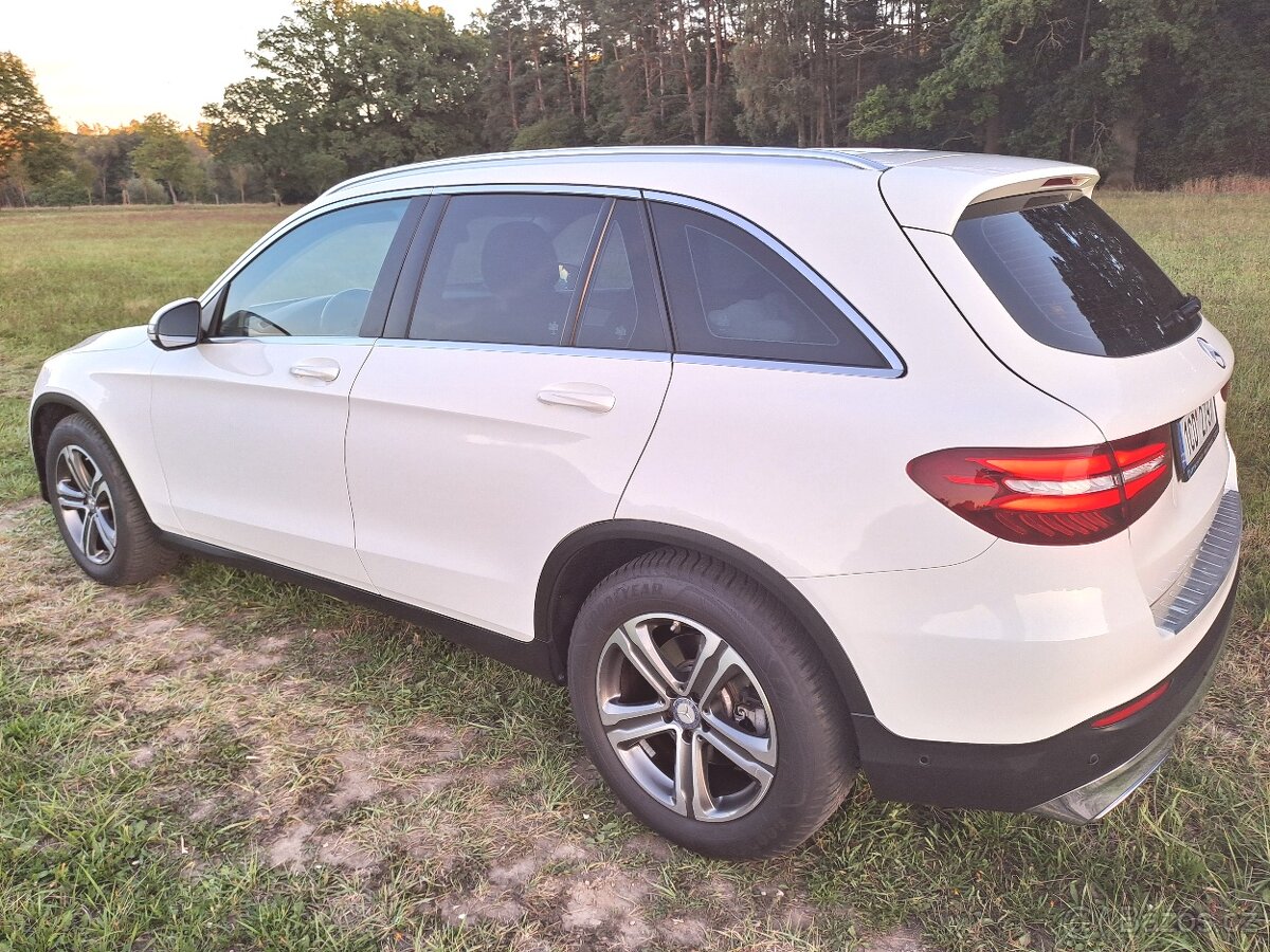 Mercedes Benz GLC 220D 4Matic, 9 st. automat, servisovaný - 3