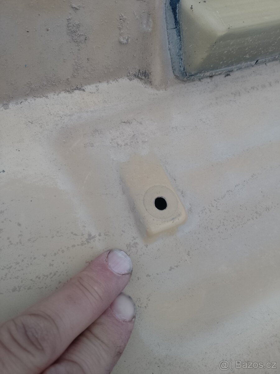 Škoda 105S 105L 120L zadní čelo úzká - 3