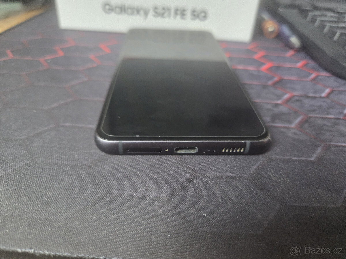 Samsung galaxy S21 FE 6/128GB - 3