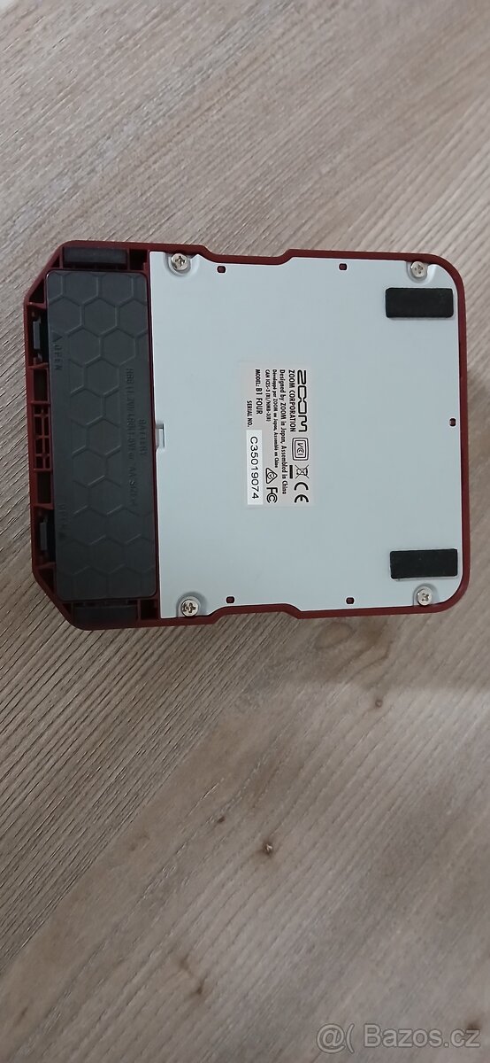 Prodam baskytarovy multiefekt B1 Four ZOOM - 3