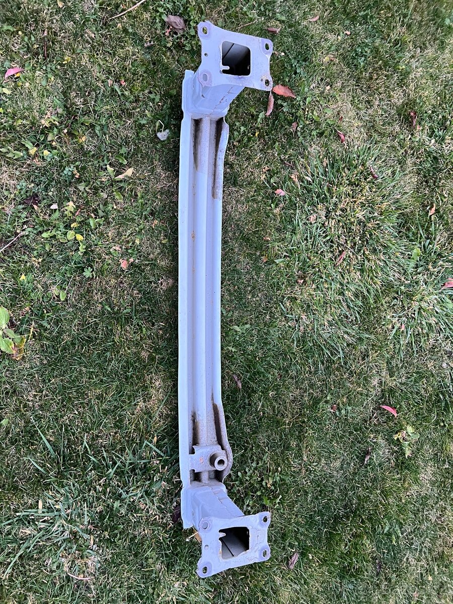 Zadní železná výztuha nárazníku pro Škoda Karoq - 3