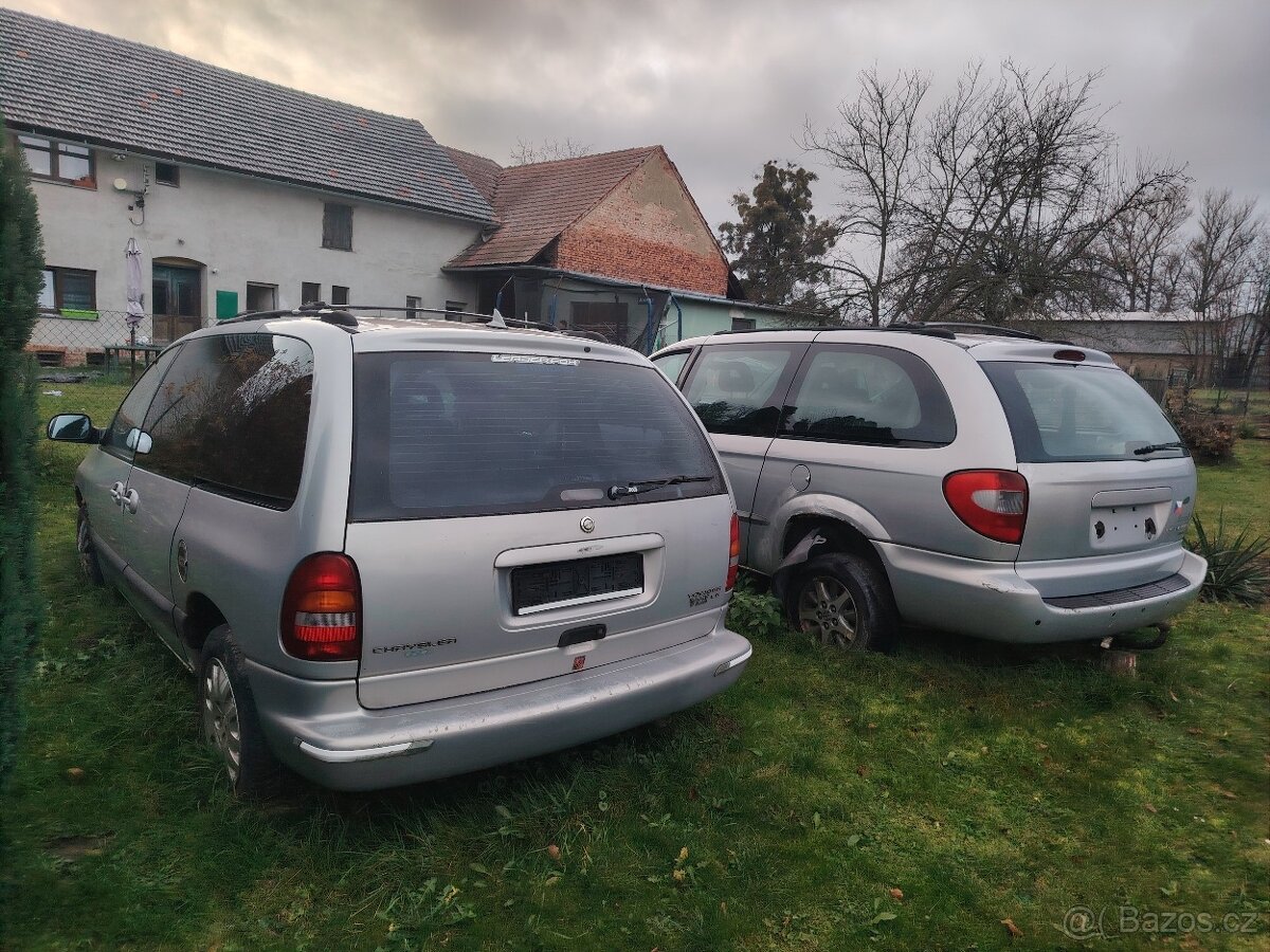 Chrysler Voyager 2.5td - 3