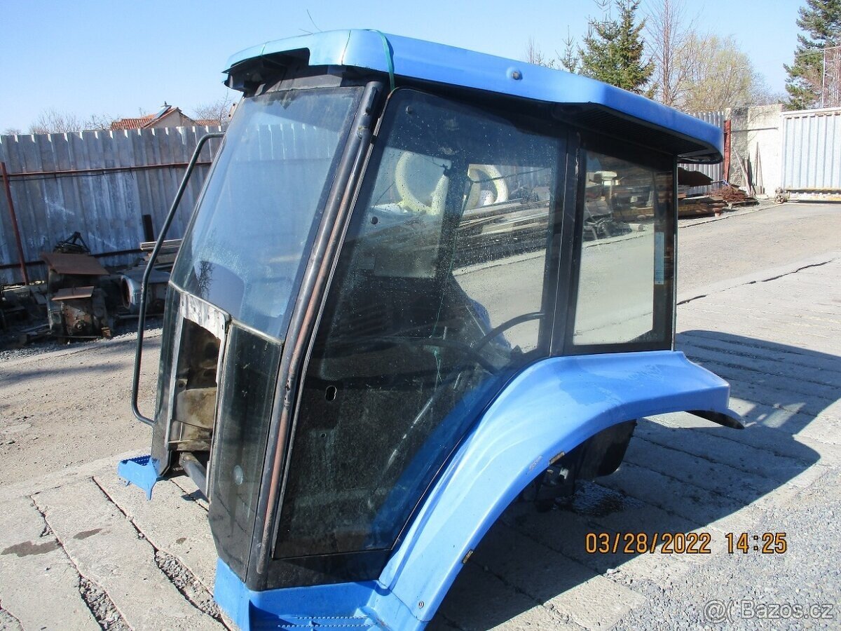 Kabina New holand Ford case - 3