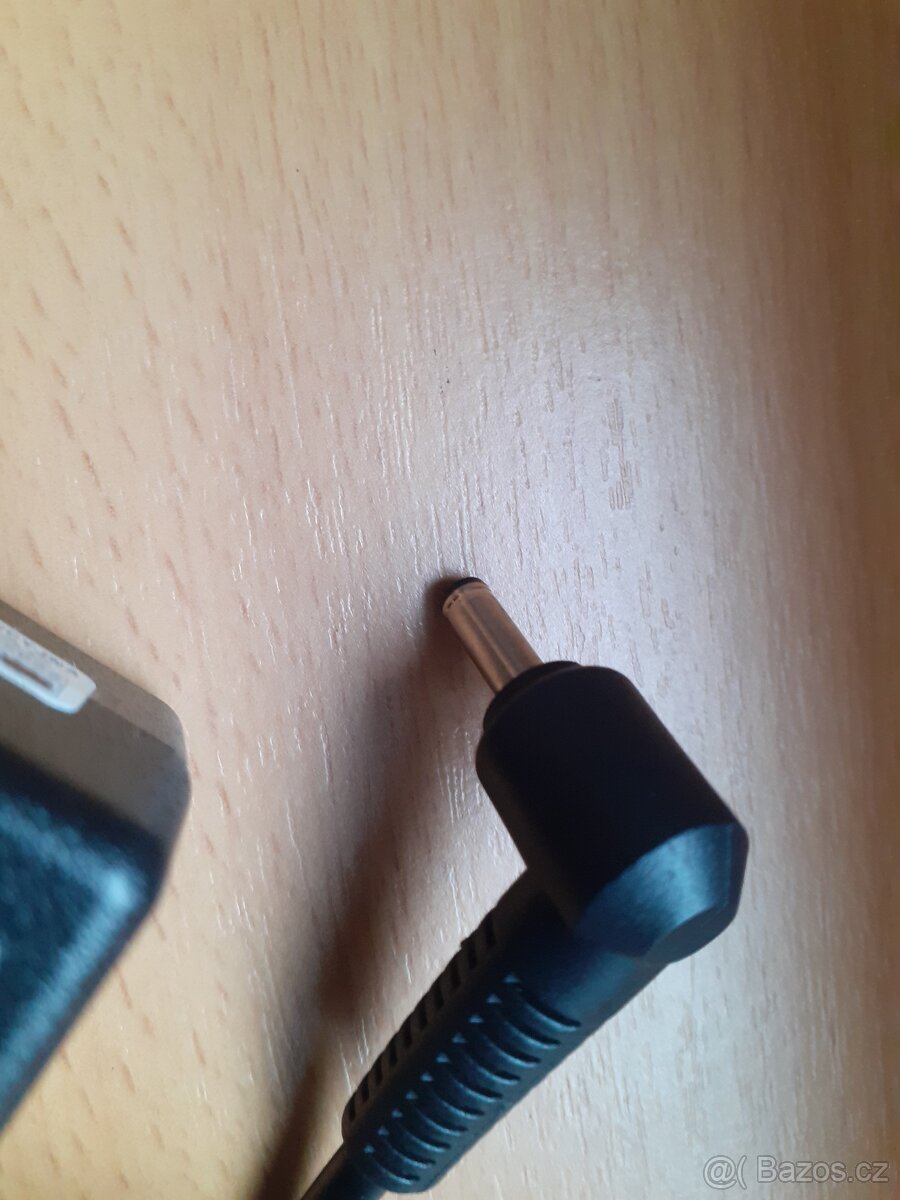 napájecí adaptér ASUS 19V 45W BRNO - 3