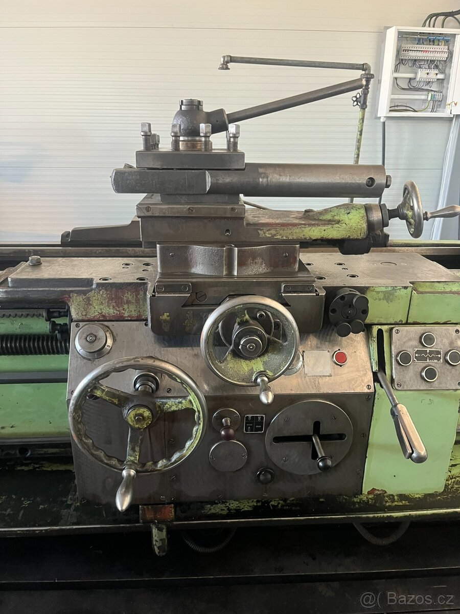 Soustruh SU63A /2000 - 3